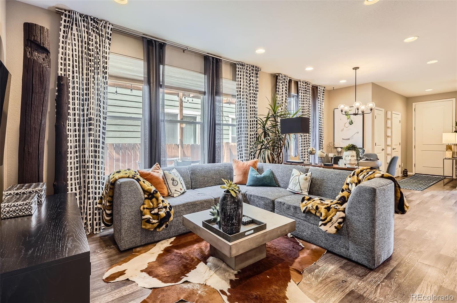 MLS Image #4 for 1519 s dayton street,denver, Colorado