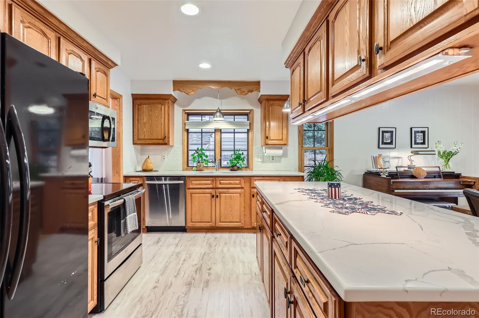 MLS Image #10 for 8845 w 81st drive,arvada, Colorado