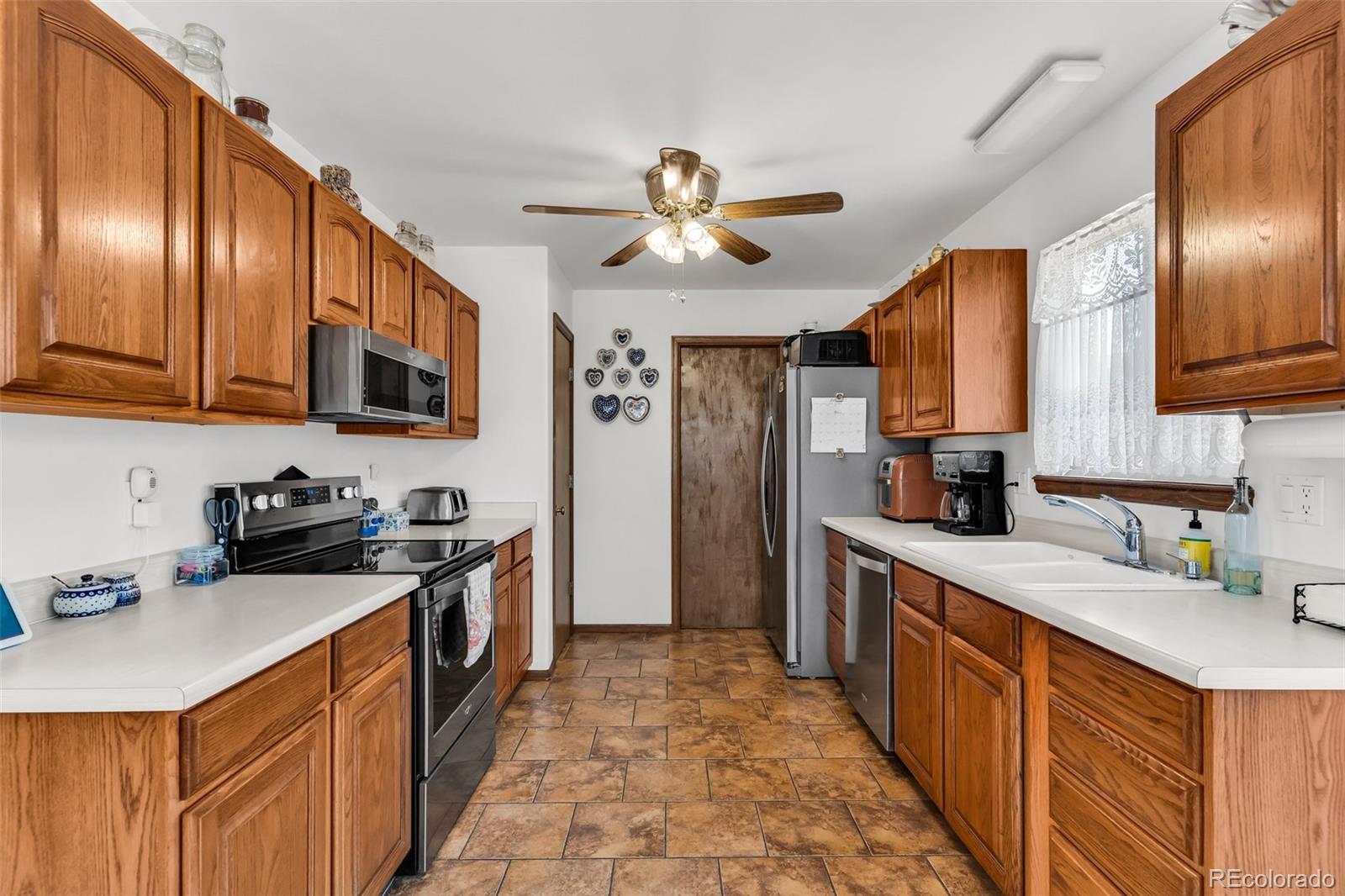 MLS Image #15 for 207  savage loop,canon city, Colorado