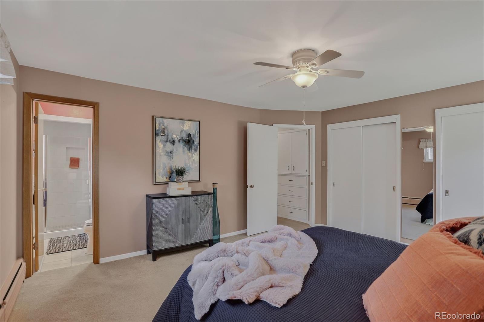 MLS Image #17 for 2920 s york street,denver, Colorado
