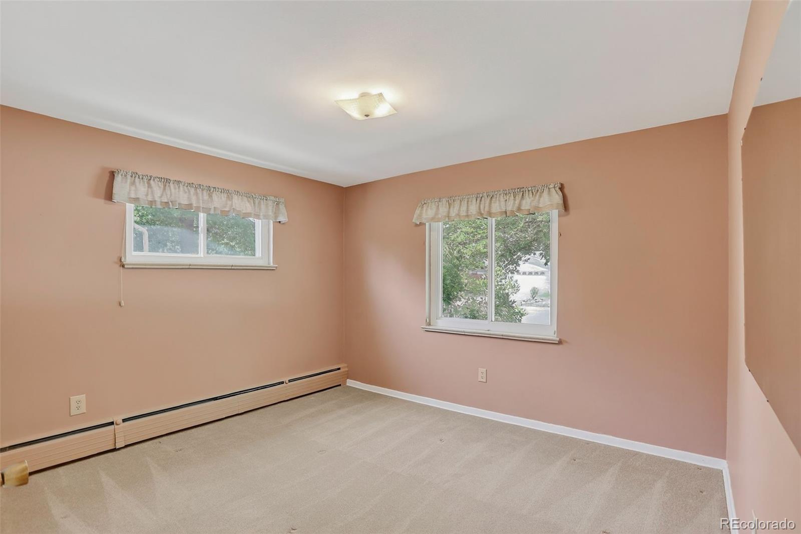 MLS Image #20 for 2920 s york street,denver, Colorado