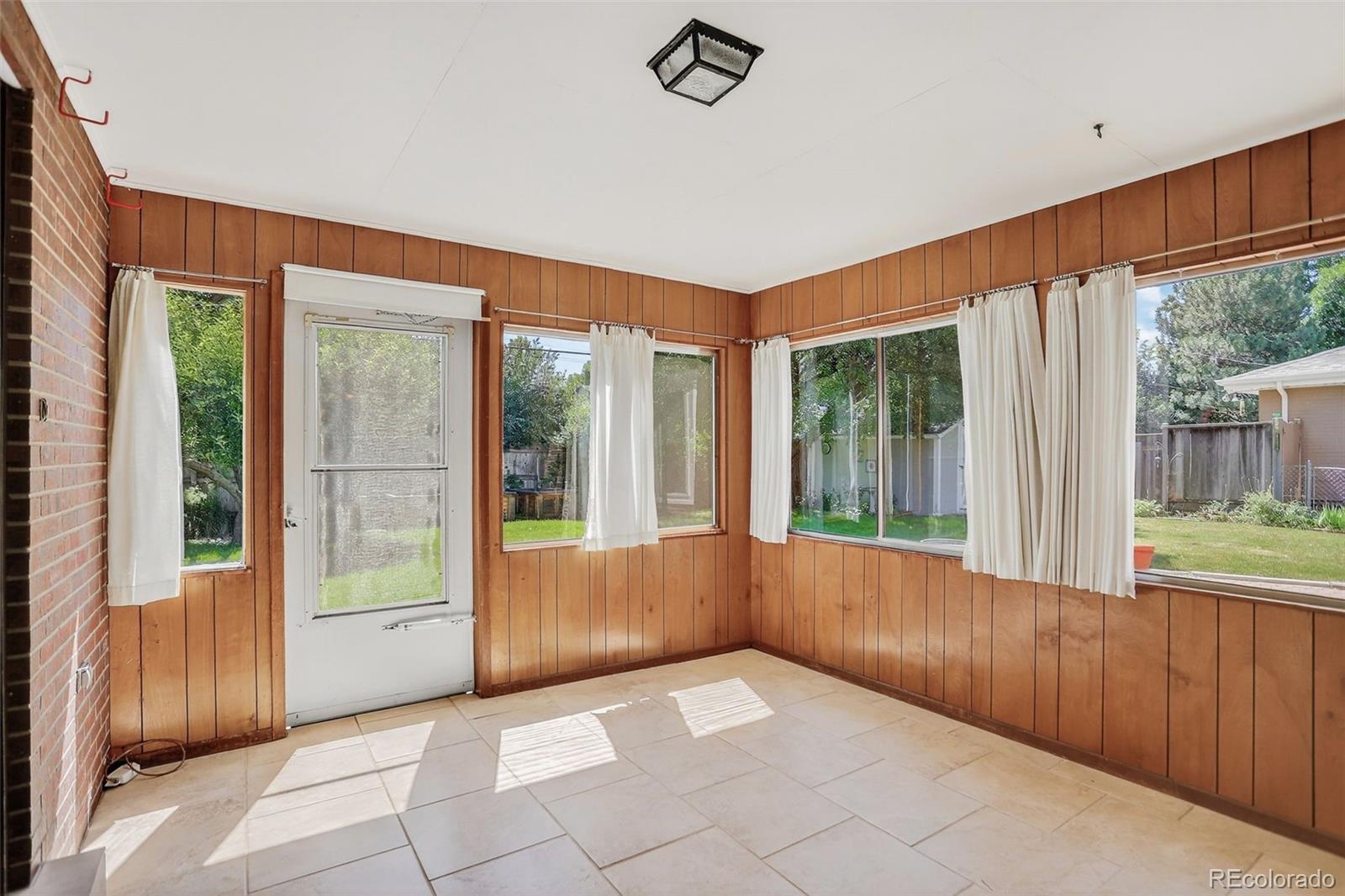 MLS Image #24 for 2920 s york street,denver, Colorado