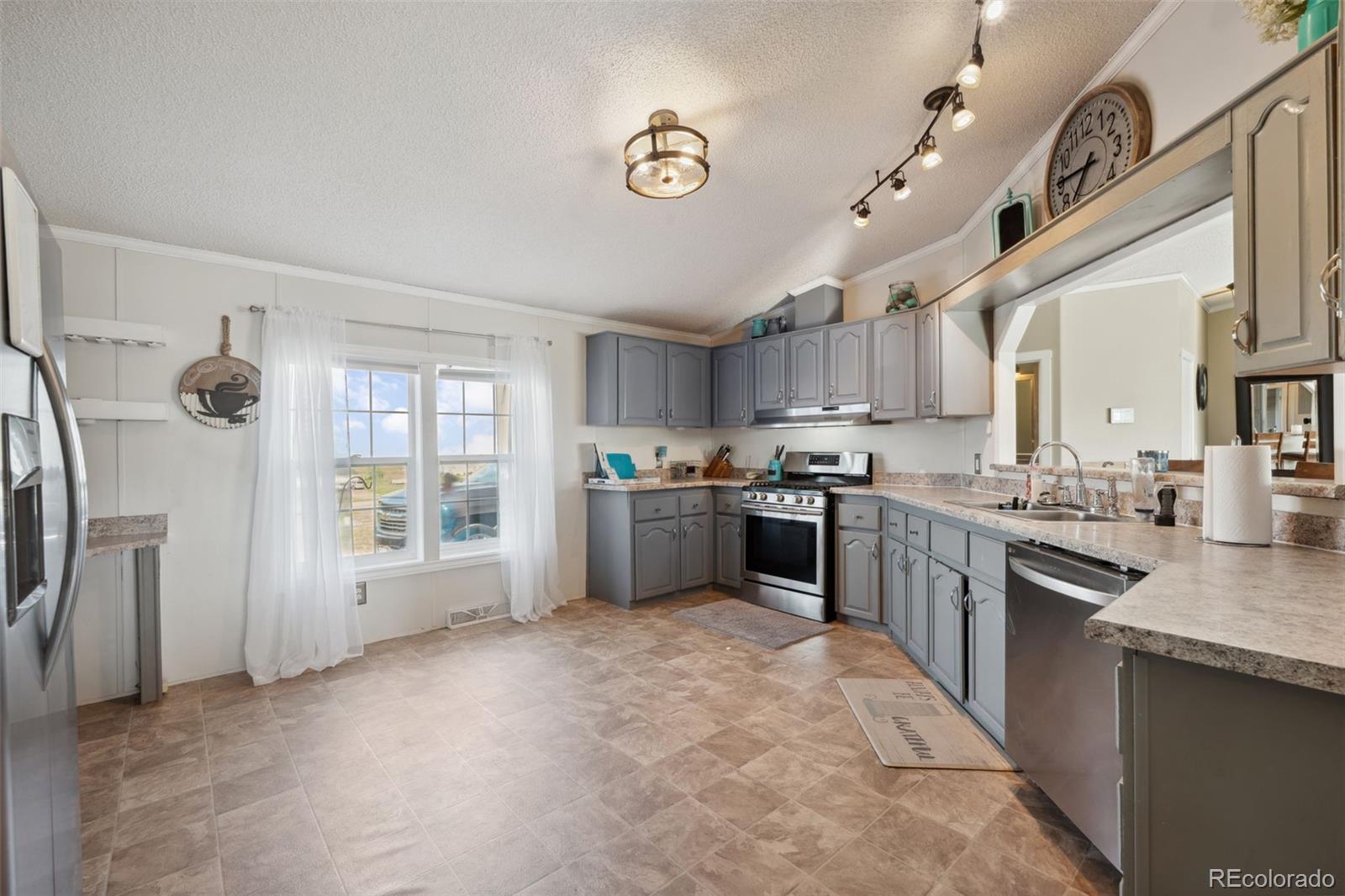 MLS Image #14 for 5664  southfork drive,peyton, Colorado