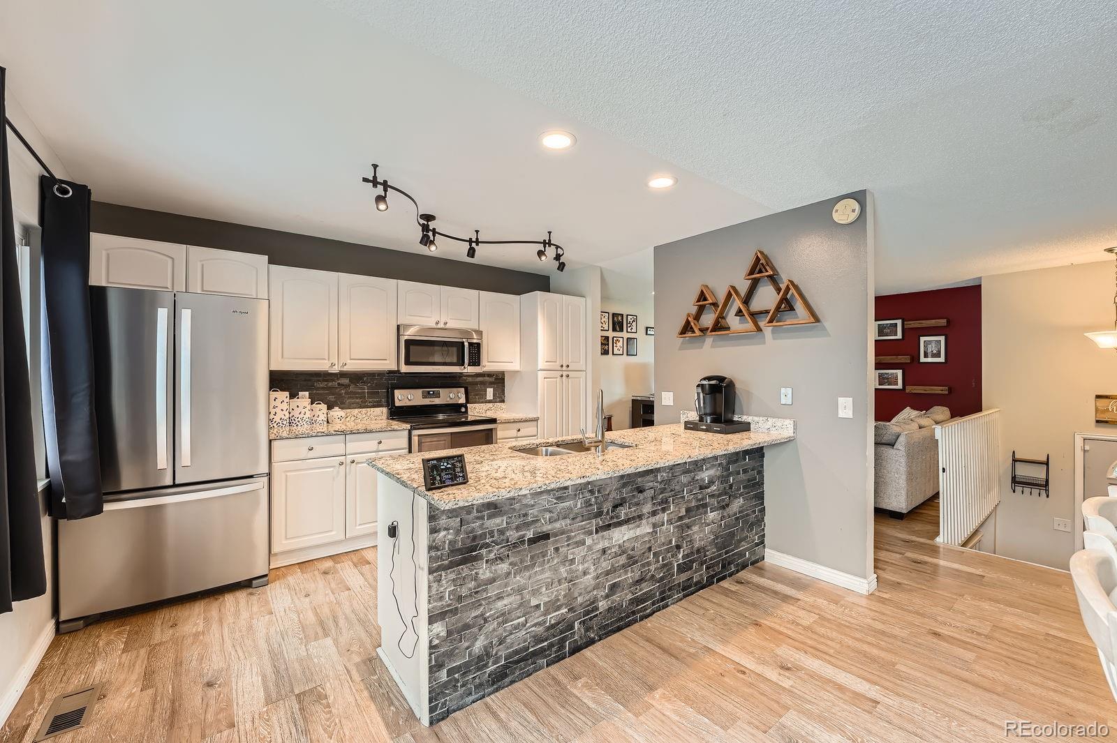 MLS Image #5 for 19196 e kansas drive,aurora, Colorado