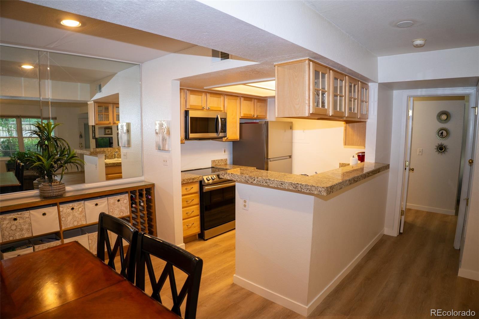 MLS Image #11 for 9263 e arbor circle,englewood, Colorado
