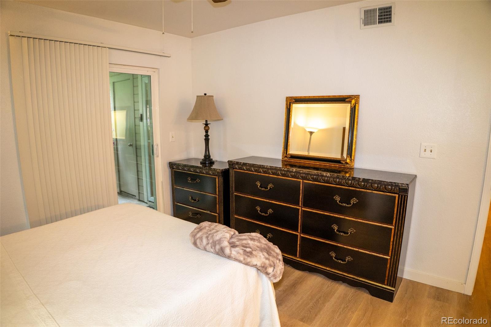 MLS Image #13 for 9263 e arbor circle,englewood, Colorado