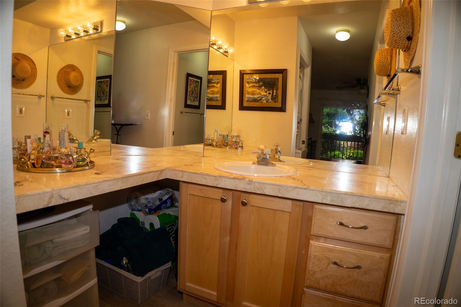 MLS Image #18 for 9263 e arbor circle,englewood, Colorado
