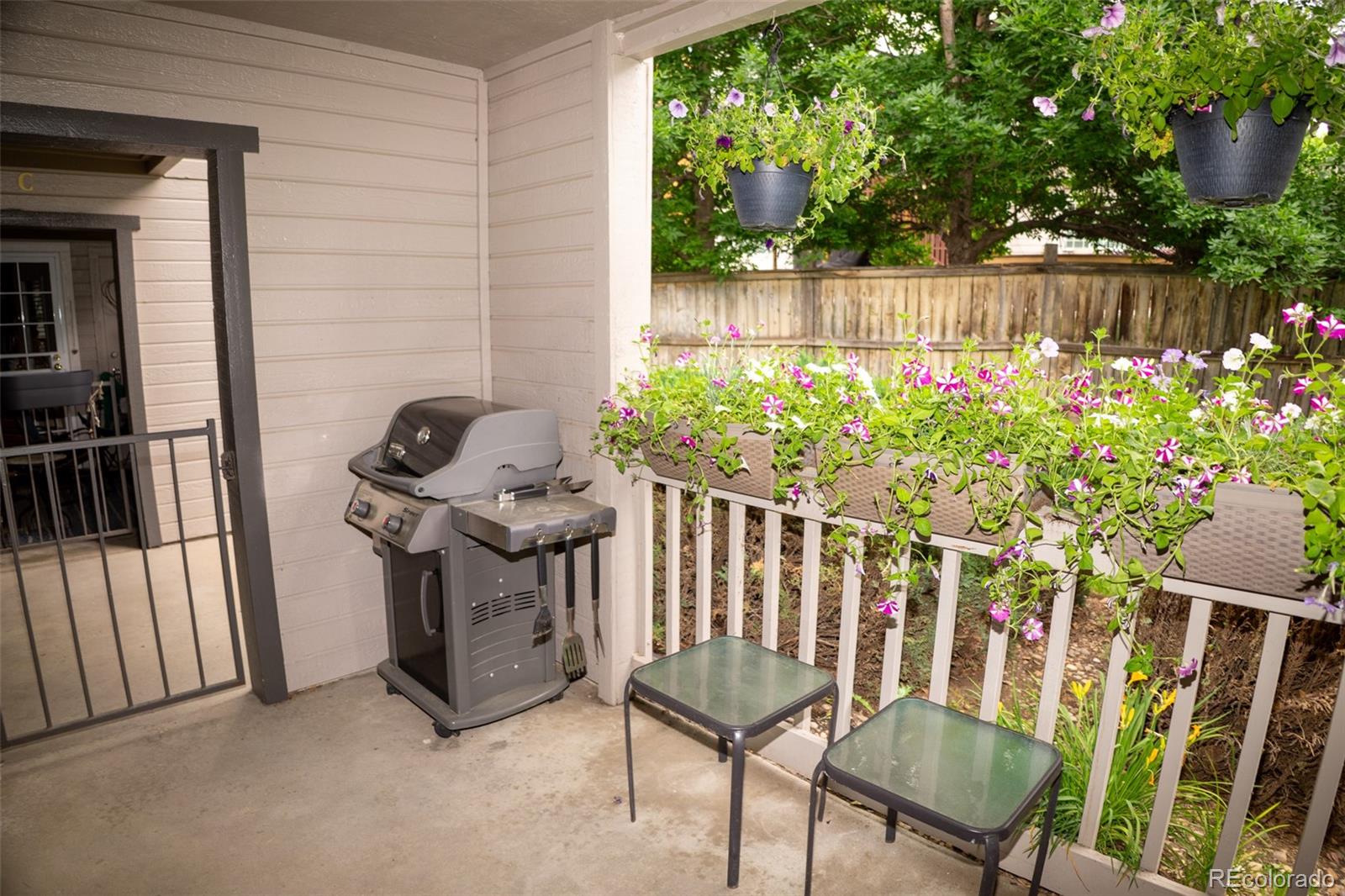 MLS Image #3 for 9263 e arbor circle,englewood, Colorado