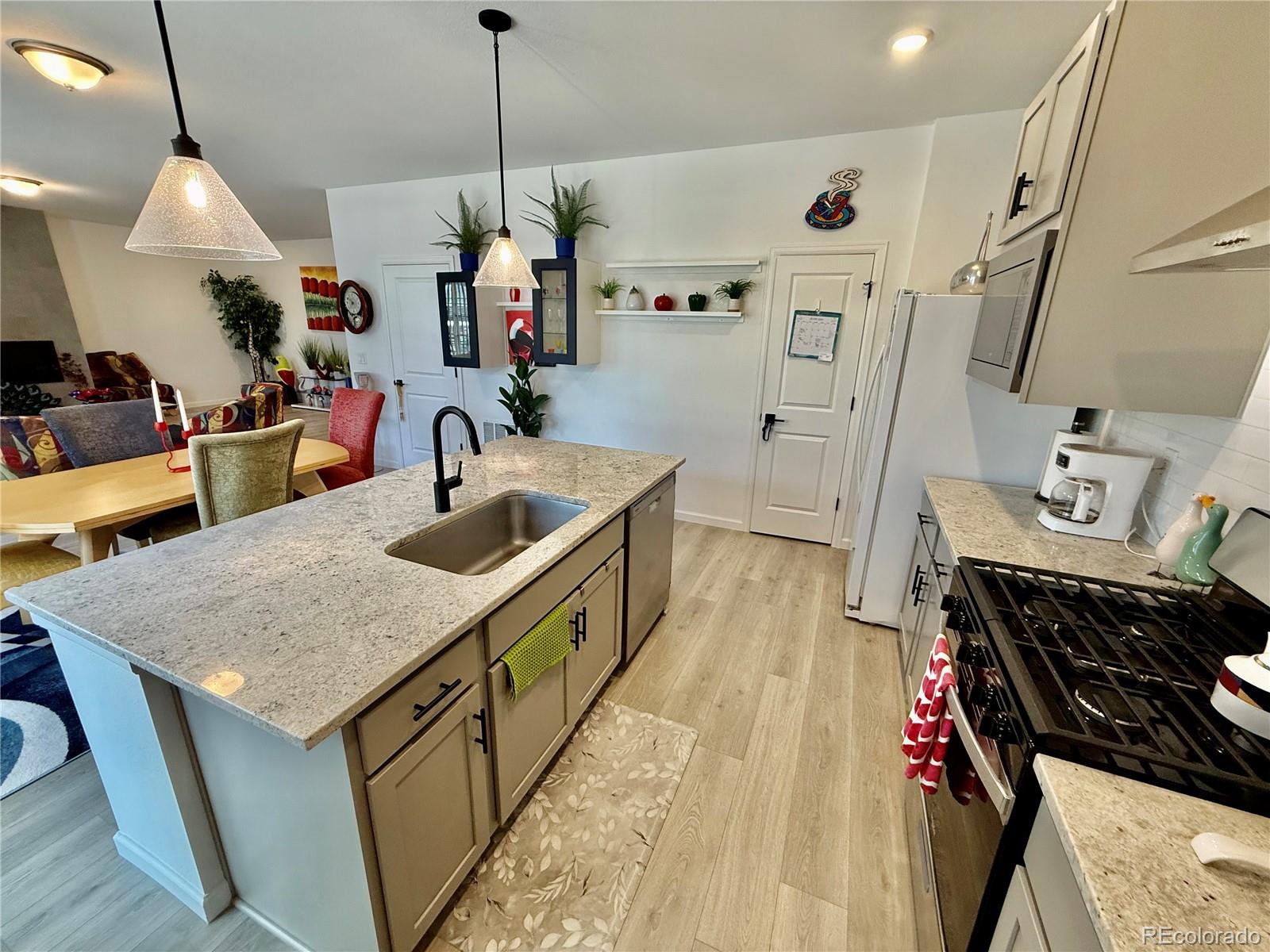 MLS Image #4 for 27580 e cedar place,aurora, Colorado