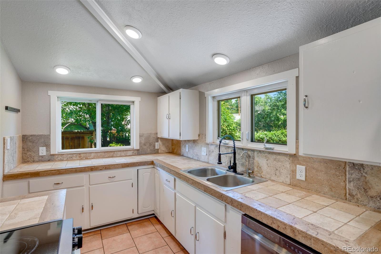 MLS Image #12 for 533 w 3rd street,loveland, Colorado