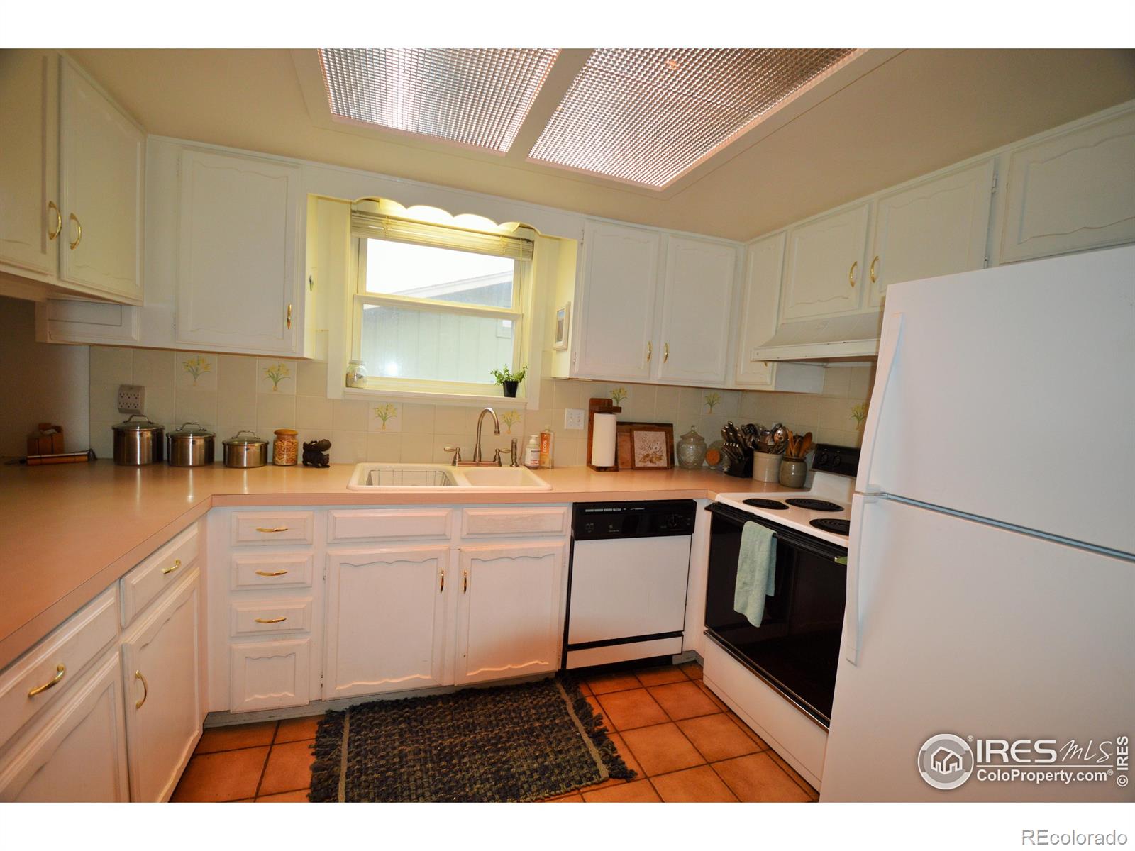 MLS Image #3 for 3814  columbia drive,longmont, Colorado