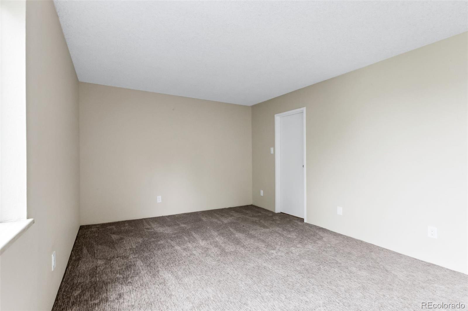 MLS Image #11 for 14152 e linvale place,aurora, Colorado