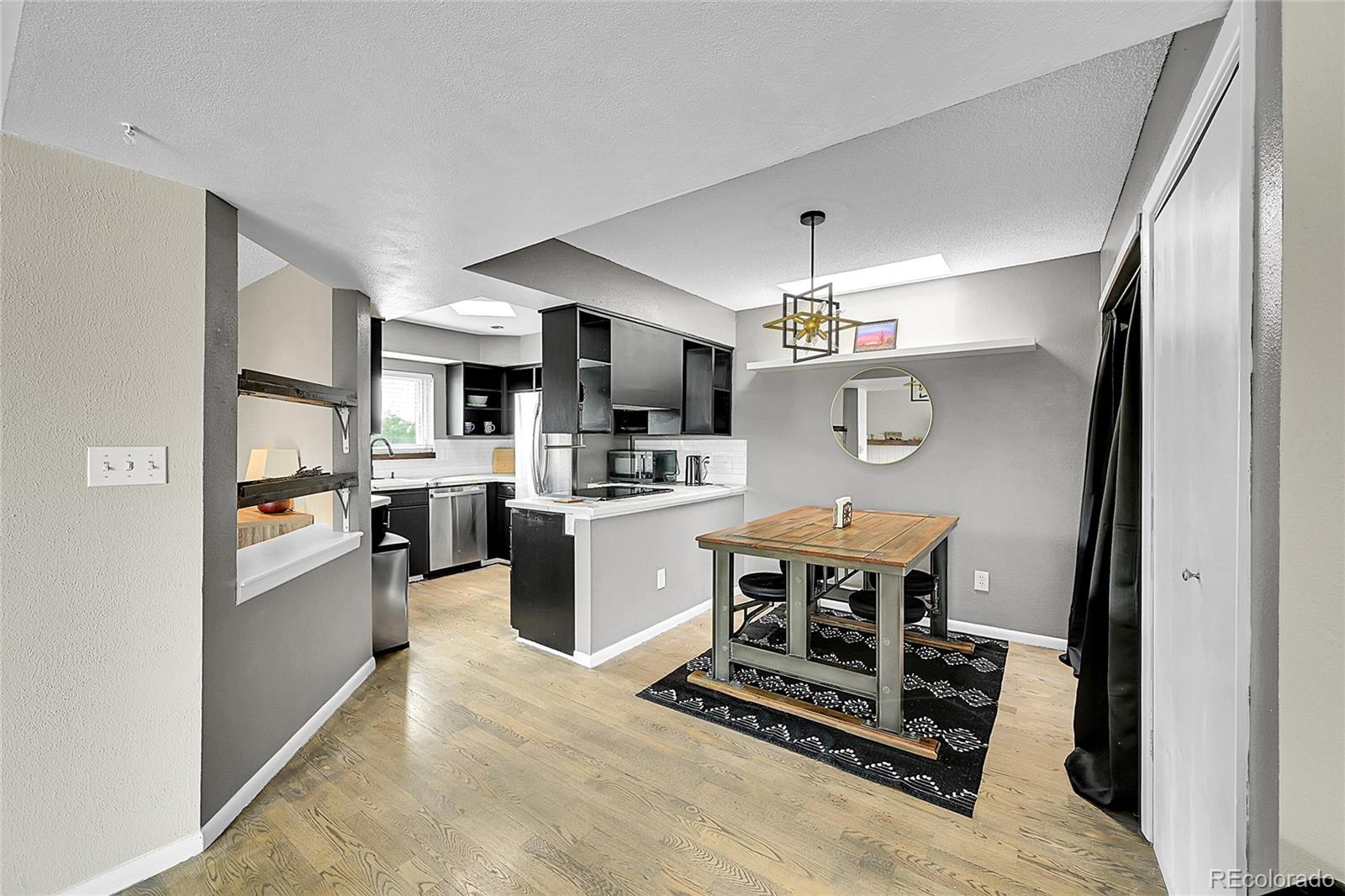 MLS Image #10 for 1226 s monaco parkway 308,denver, Colorado