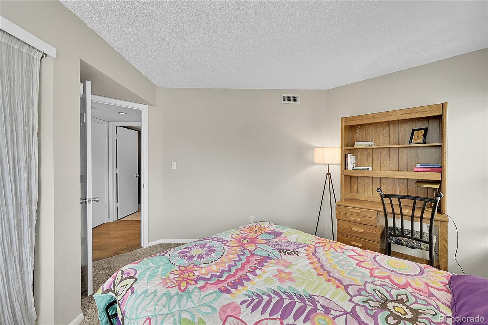 MLS Image #17 for 1226 s monaco parkway 308,denver, Colorado
