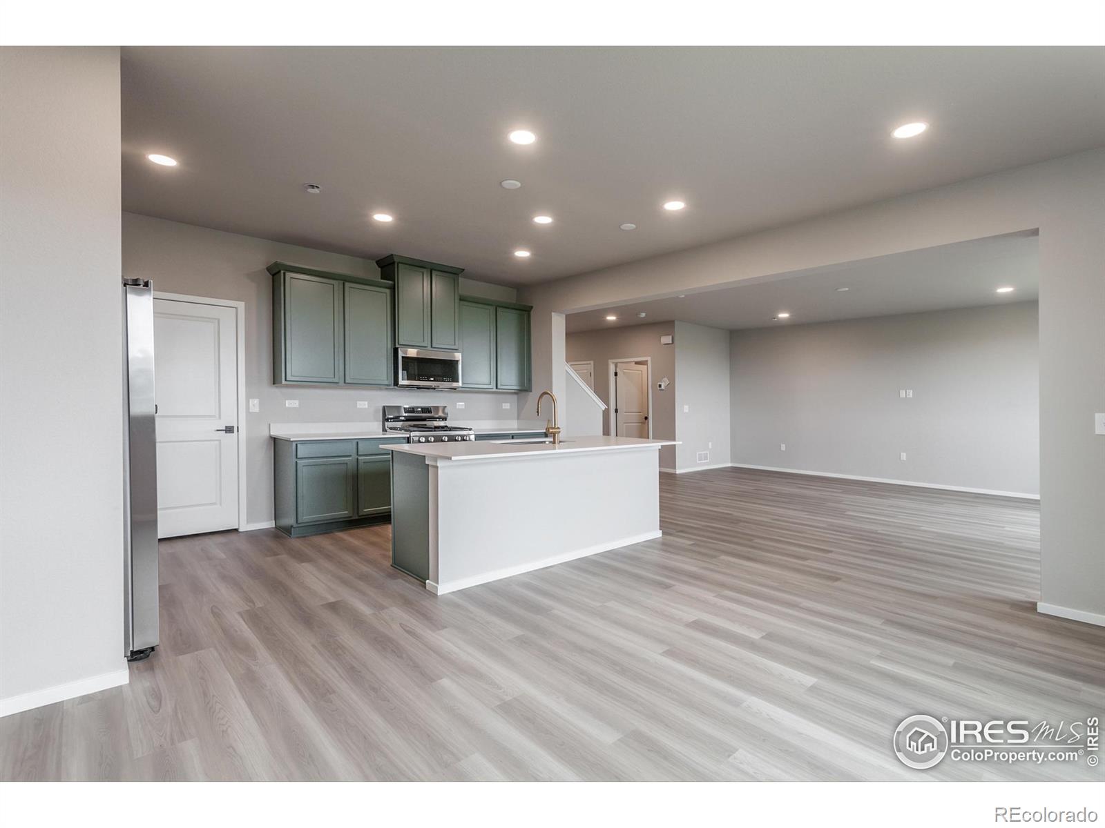 MLS Image #10 for 1600  alfalfa lane,johnstown, Colorado