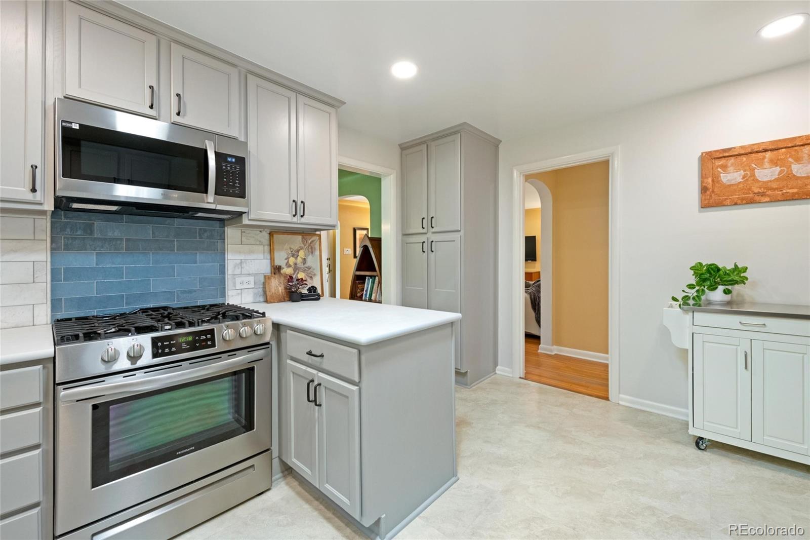 MLS Image #5 for 1380  fairfax street,denver, Colorado