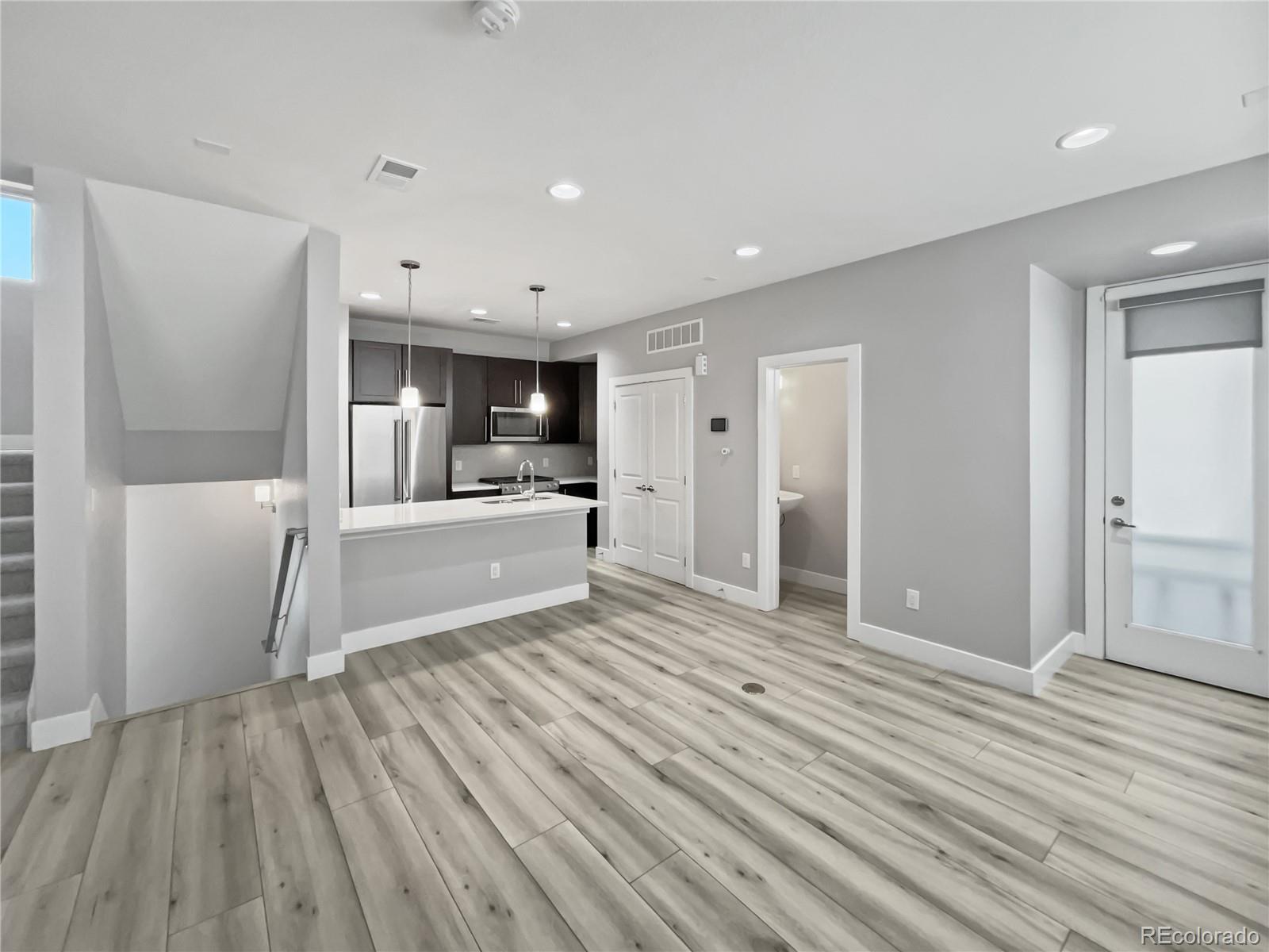 MLS Image #11 for 1245  utica street,denver, Colorado