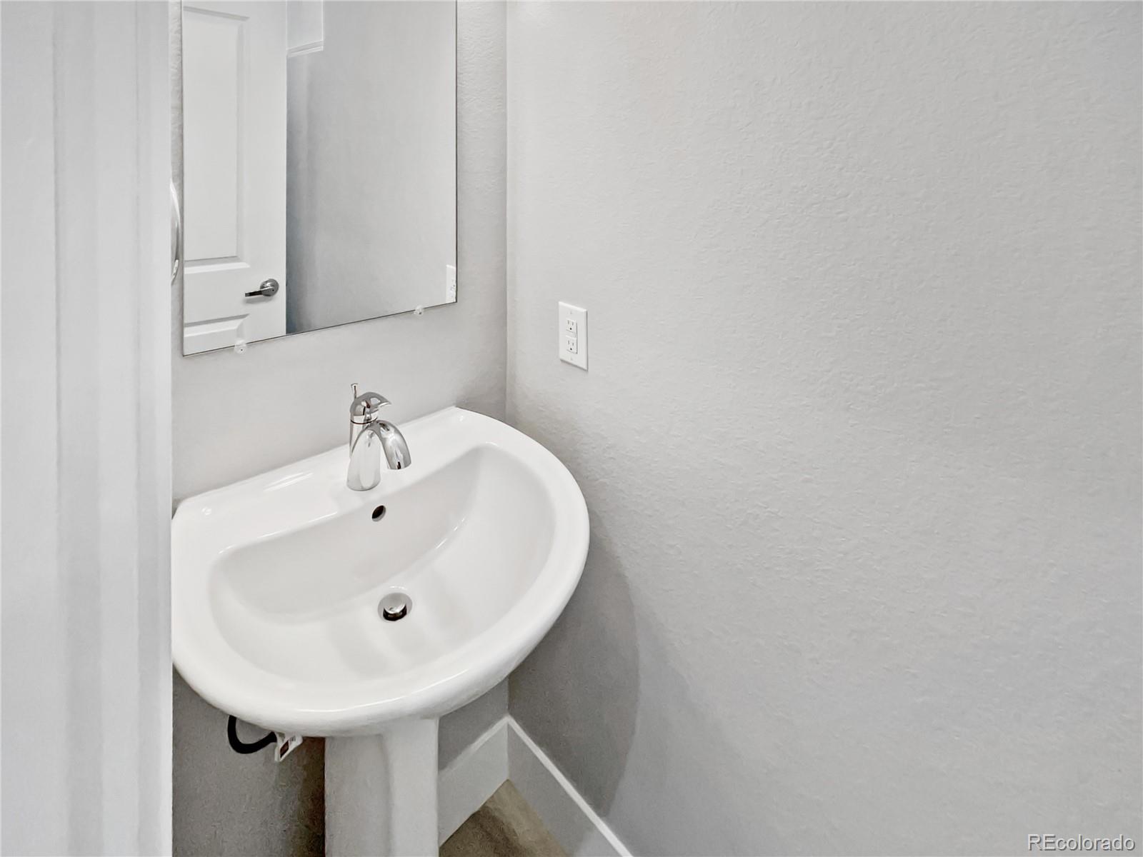 MLS Image #13 for 1245  utica street,denver, Colorado