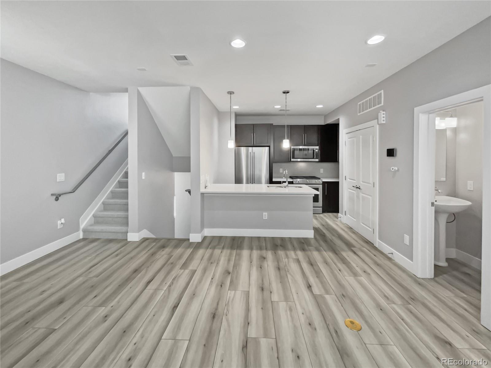 MLS Image #16 for 1245  utica street,denver, Colorado