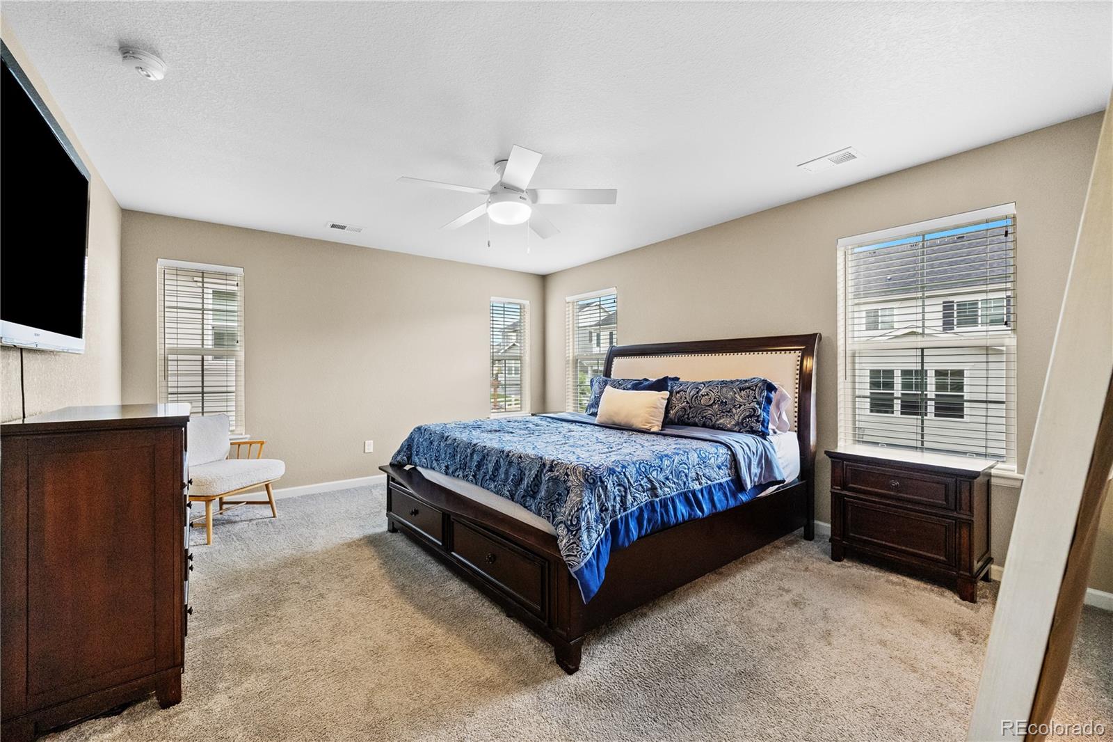 MLS Image #15 for 27746 e frost place,aurora, Colorado