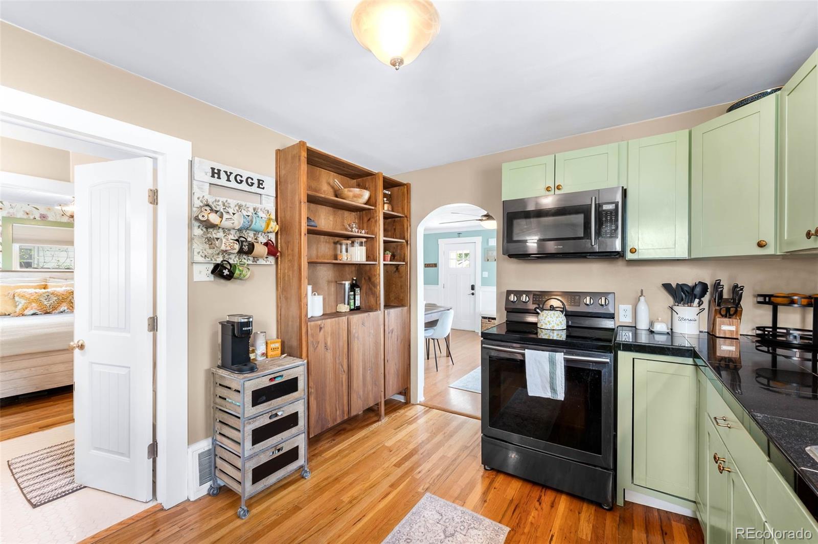 MLS Image #6 for 4406 s delaware street,englewood, Colorado