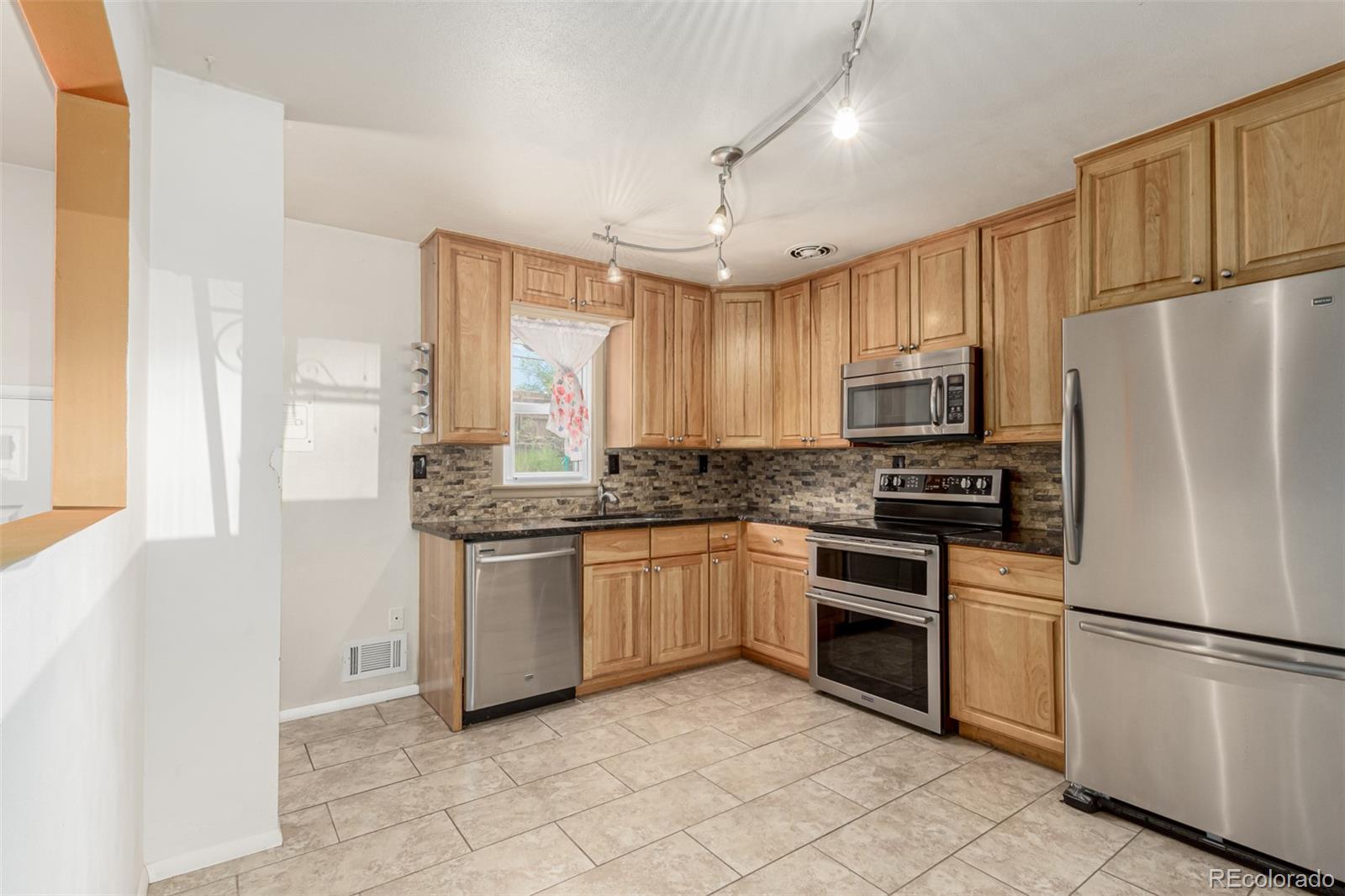 MLS Image #11 for 10875 w 41st avenue,wheat ridge, Colorado