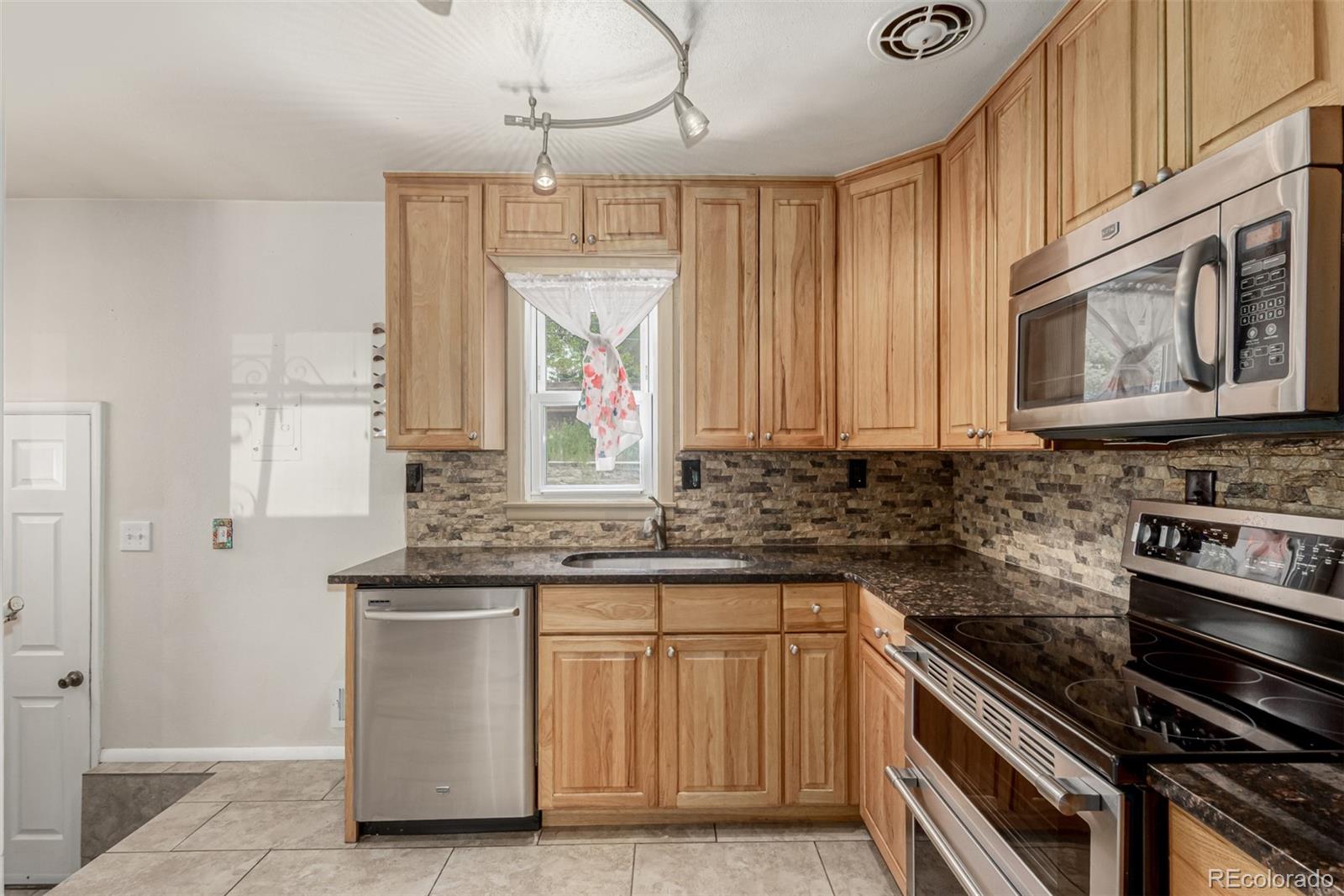 MLS Image #12 for 10875 w 41st avenue,wheat ridge, Colorado