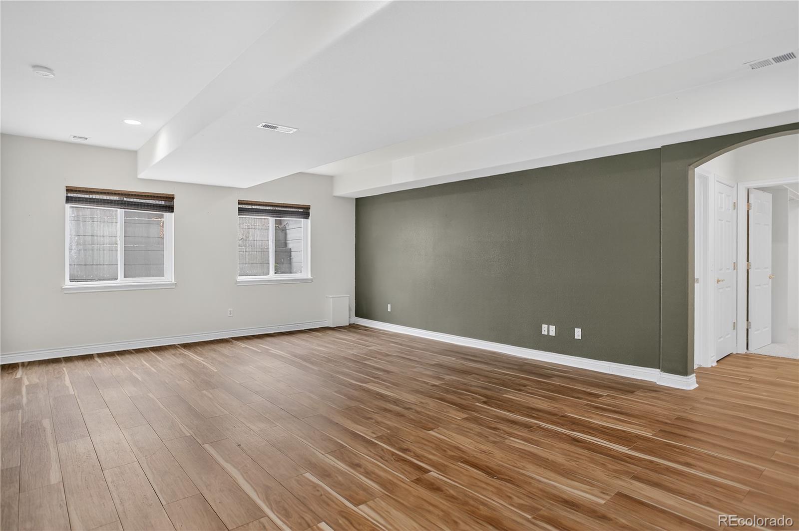 MLS Image #14 for 5926 s elkhart court,centennial, Colorado