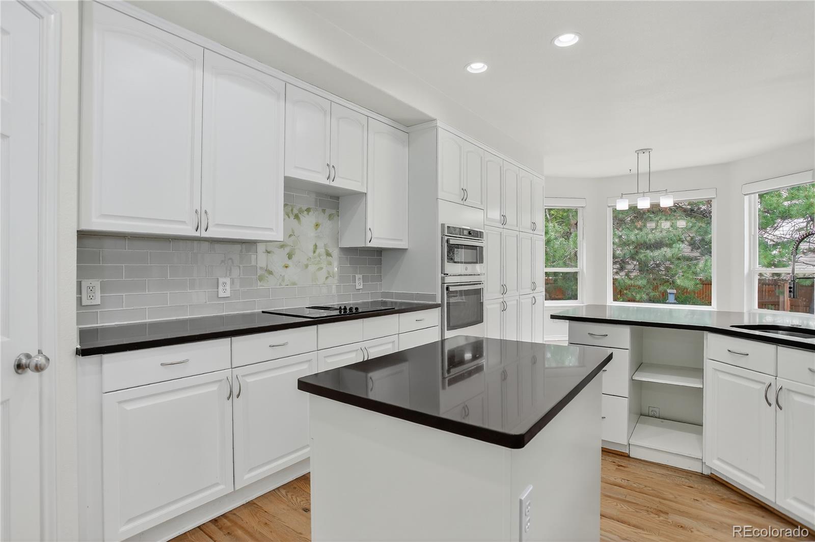 MLS Image #17 for 5926 s elkhart court,centennial, Colorado
