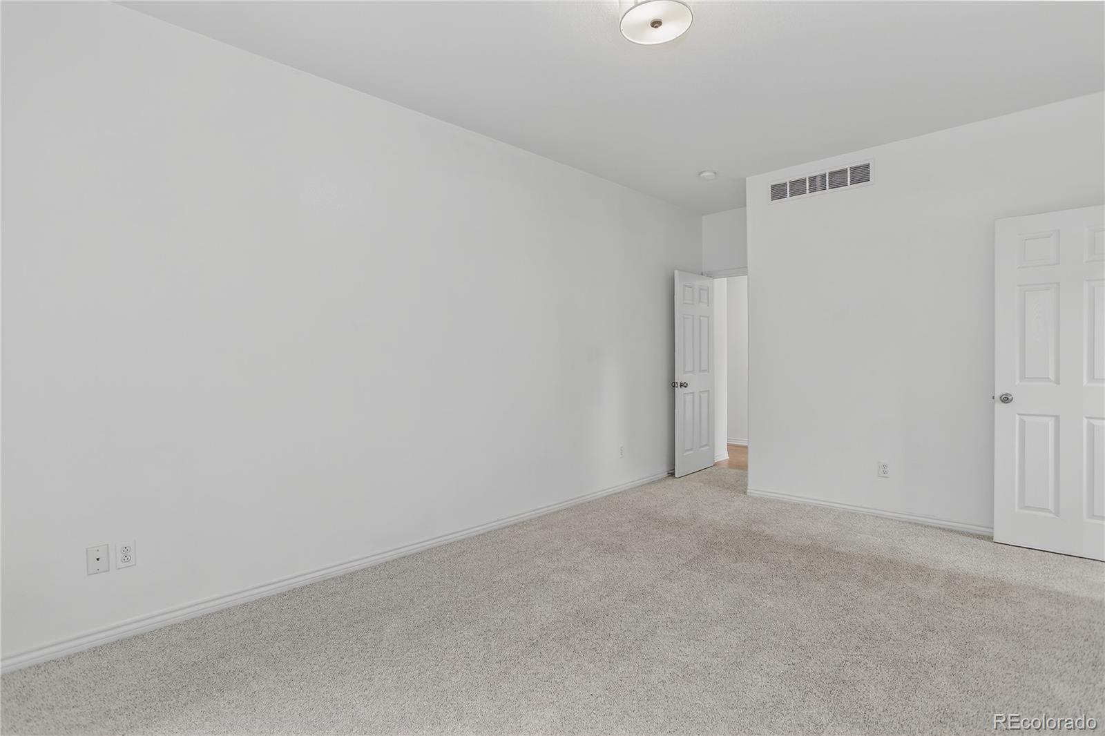 MLS Image #38 for 5926 s elkhart court,centennial, Colorado