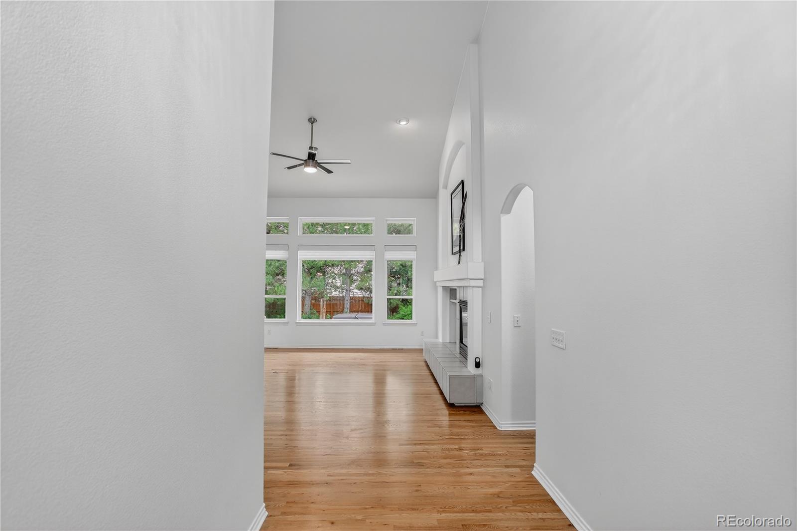 MLS Image #4 for 5926 s elkhart court,centennial, Colorado