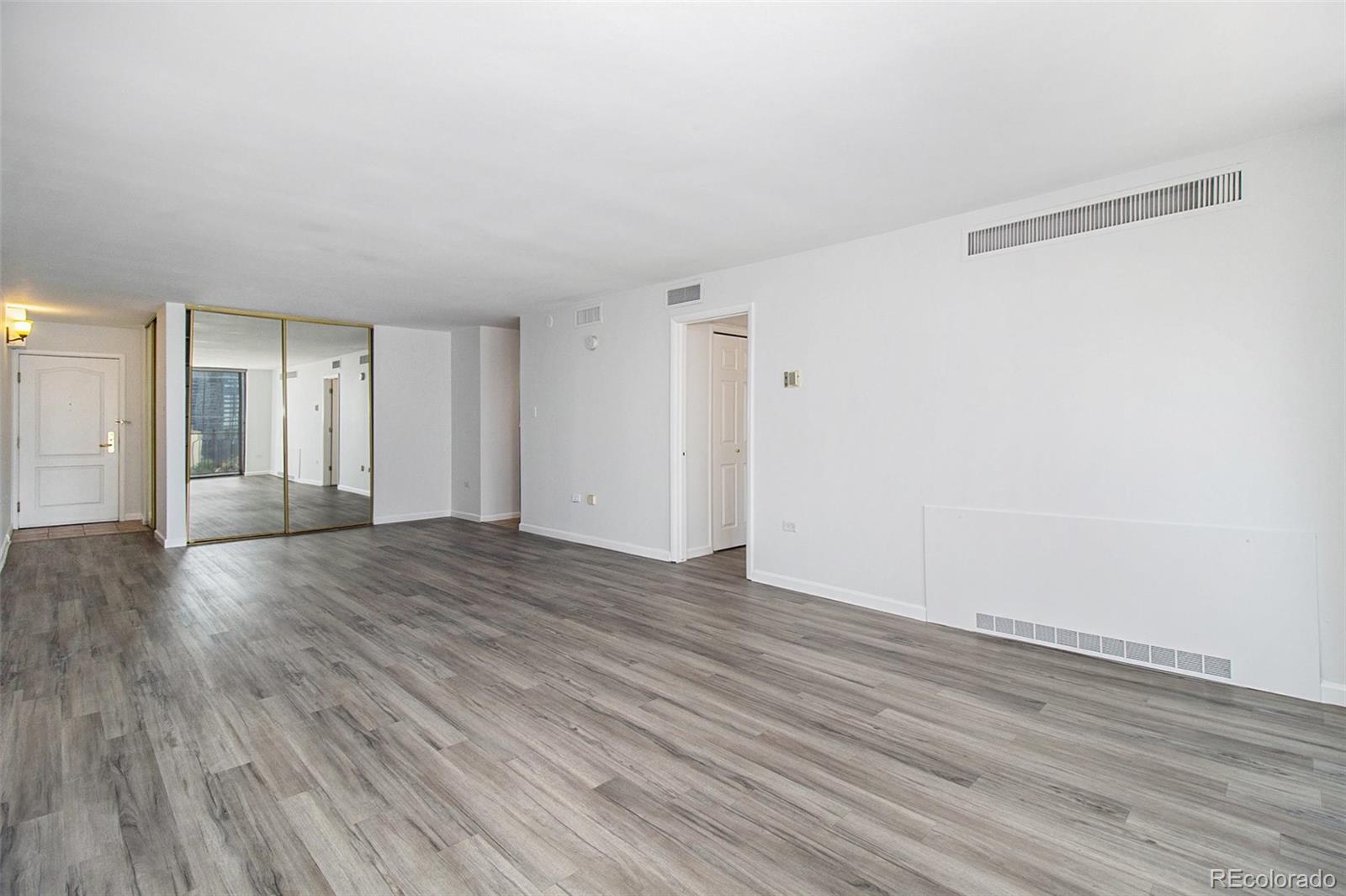 MLS Image #3 for 1020  15th street,denver, Colorado
