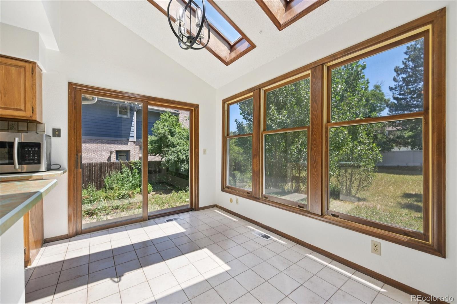 MLS Image #20 for 11210  quivas loop,denver, Colorado