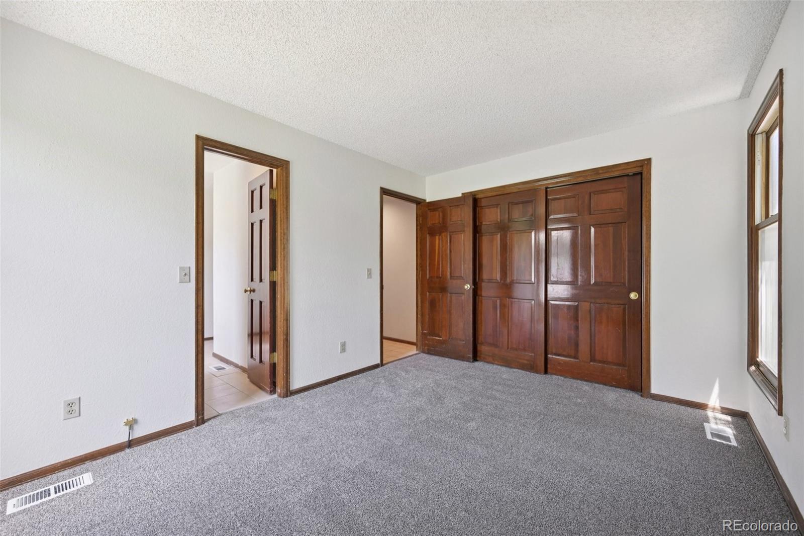 MLS Image #23 for 11210  quivas loop,denver, Colorado