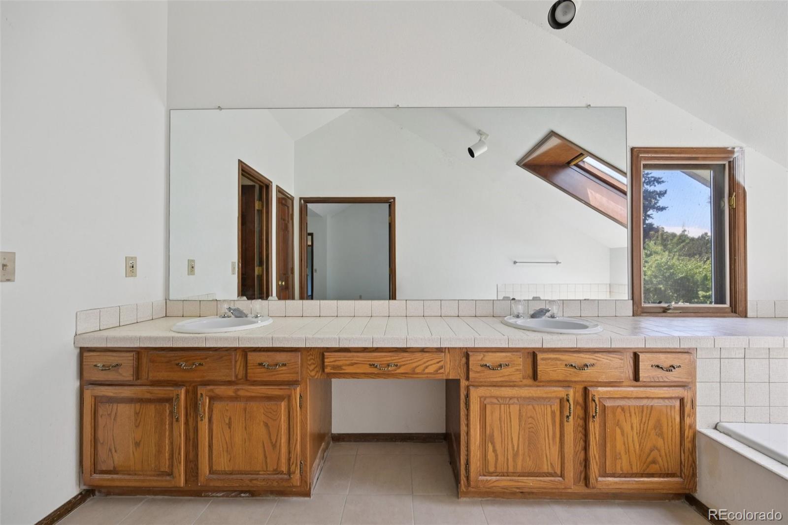 MLS Image #31 for 11210  quivas loop,denver, Colorado