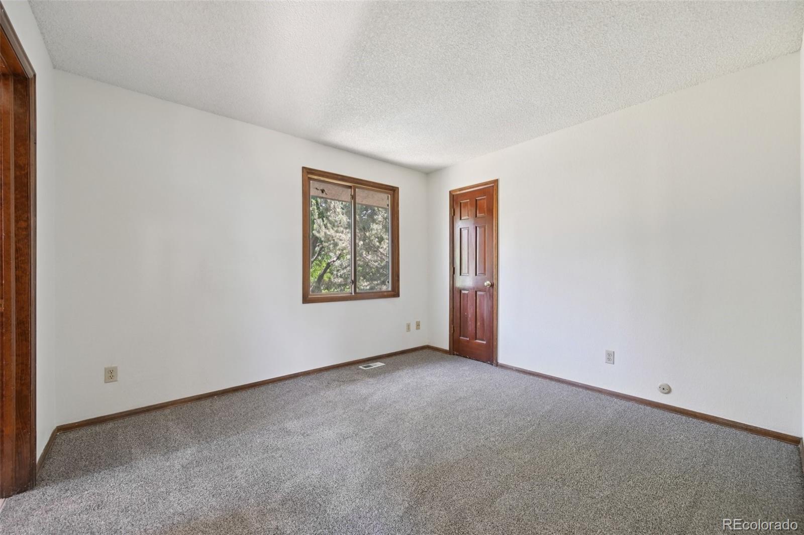 MLS Image #34 for 11210  quivas loop,denver, Colorado