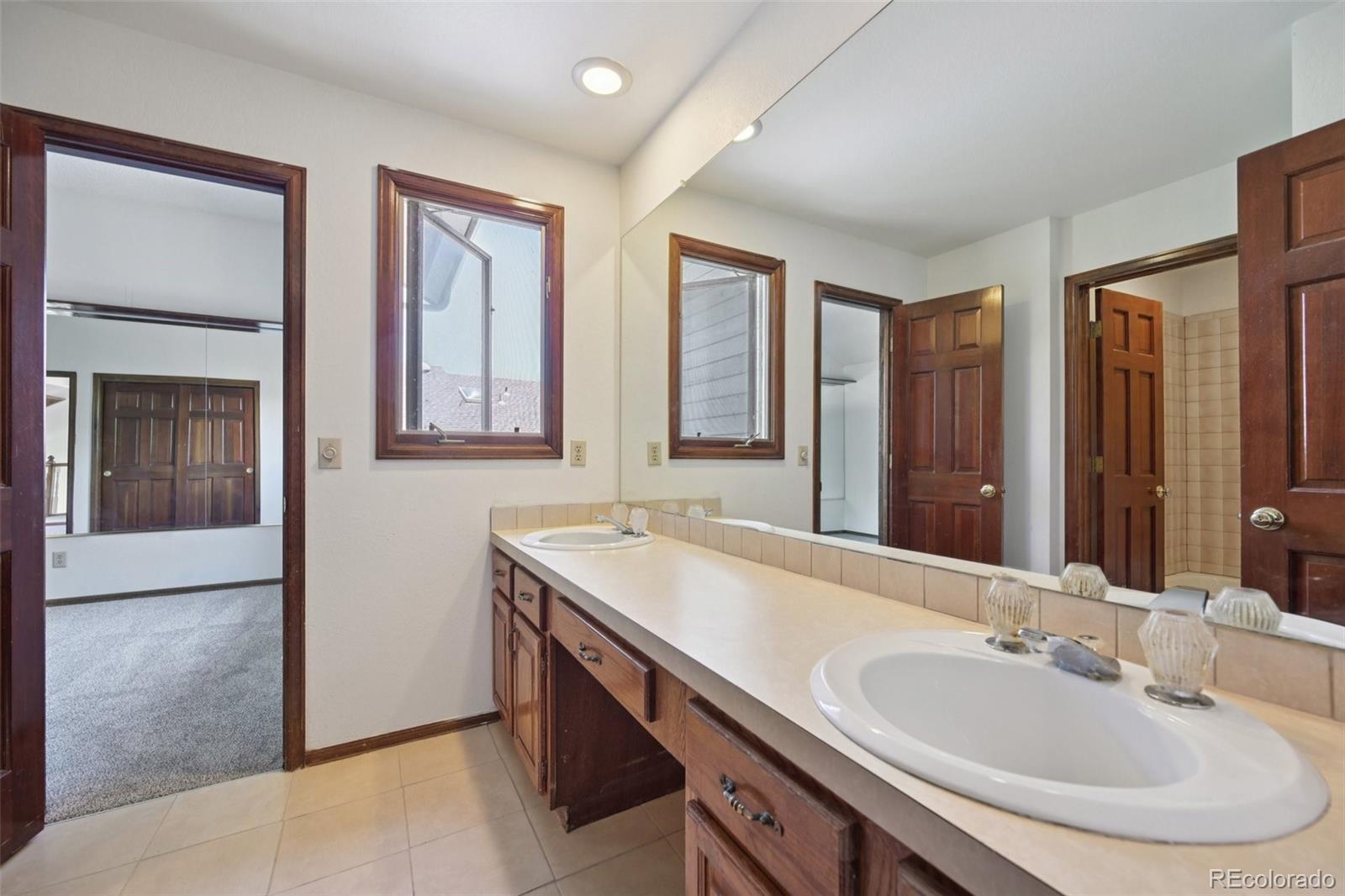 MLS Image #36 for 11210  quivas loop,denver, Colorado