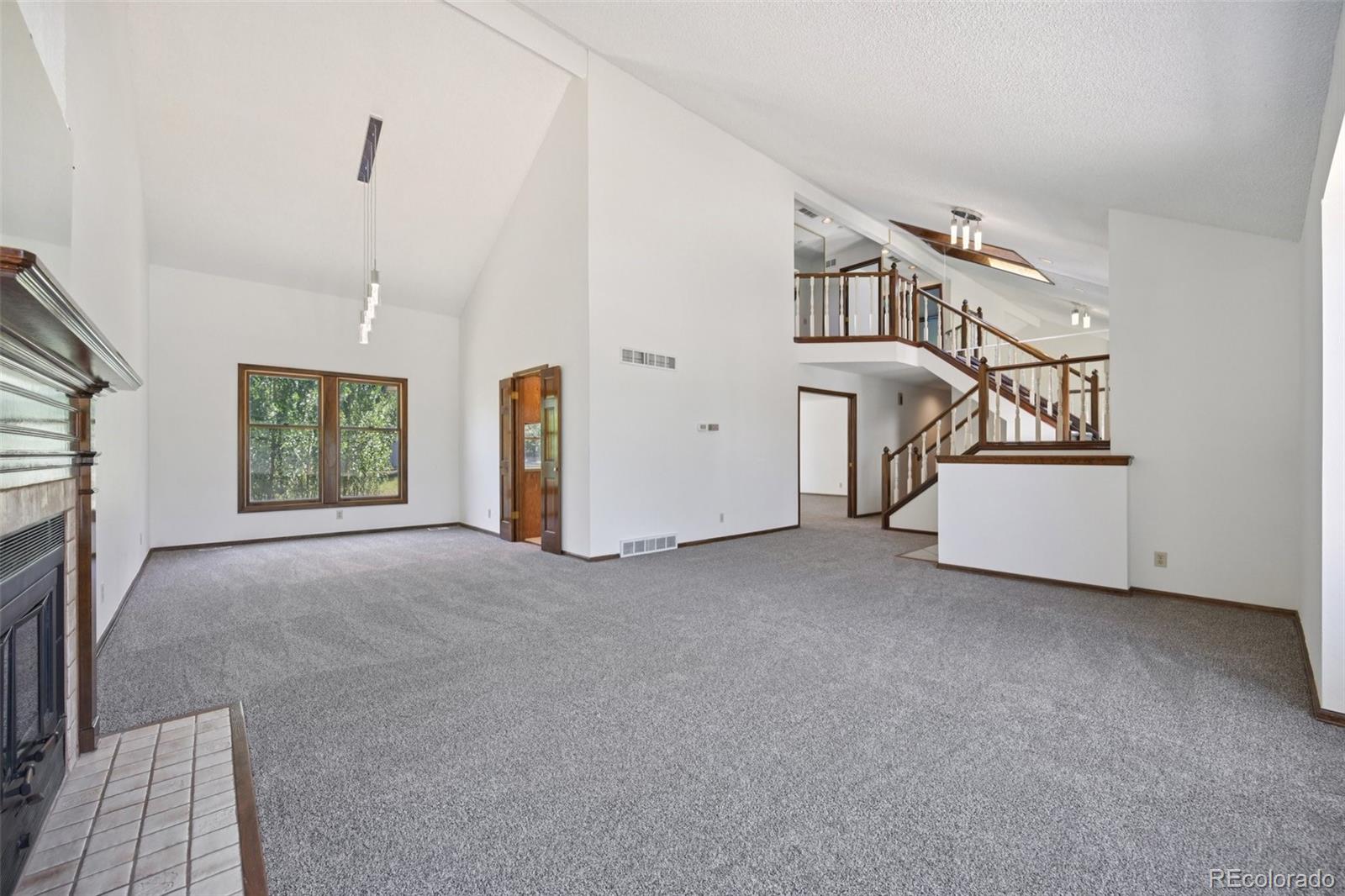 MLS Image #7 for 11210  quivas loop,denver, Colorado