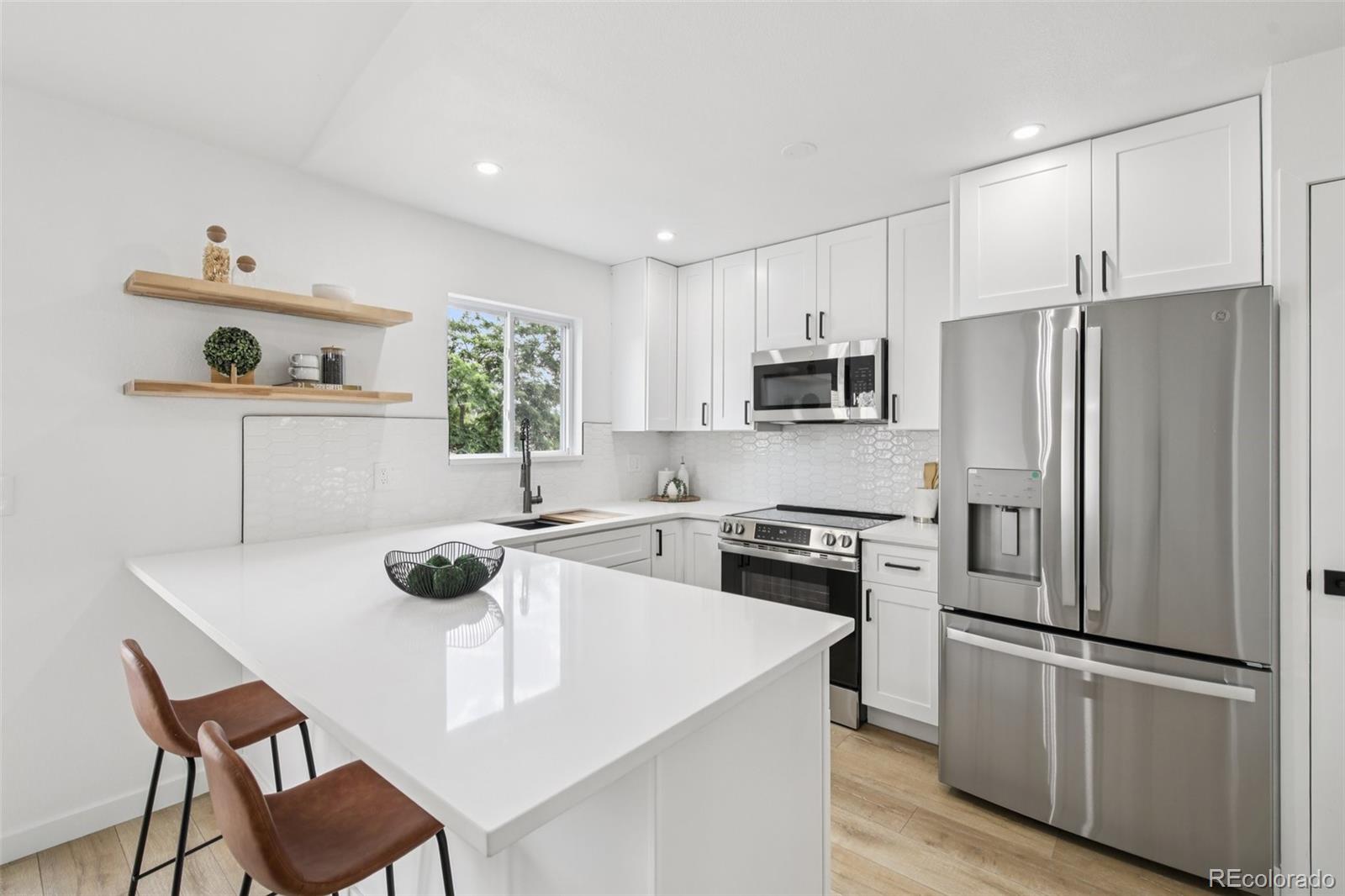 MLS Image #14 for 19954 e dartmouth avenue,aurora, Colorado