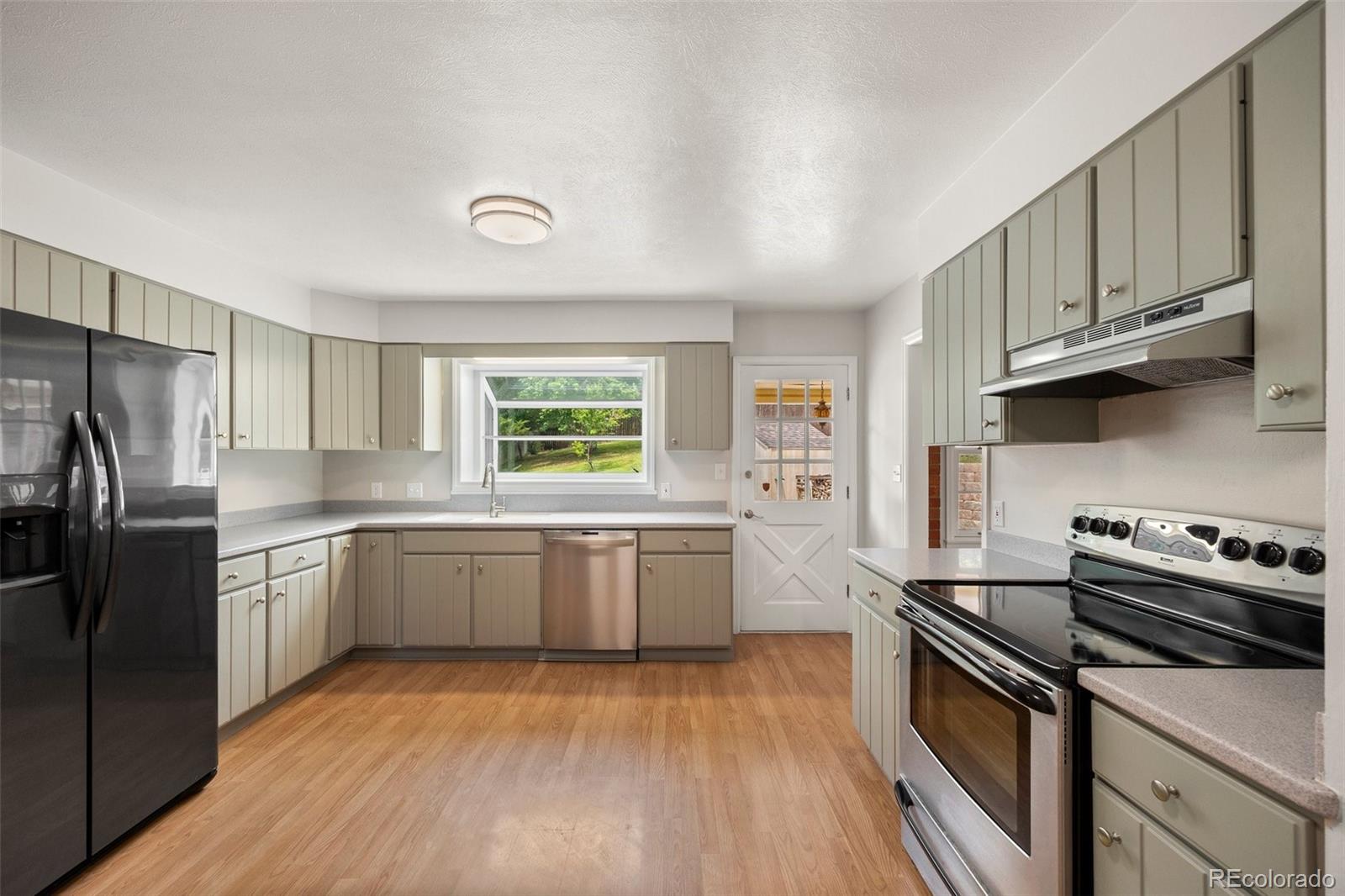 MLS Image #8 for 1487 w fair avenue,littleton, Colorado