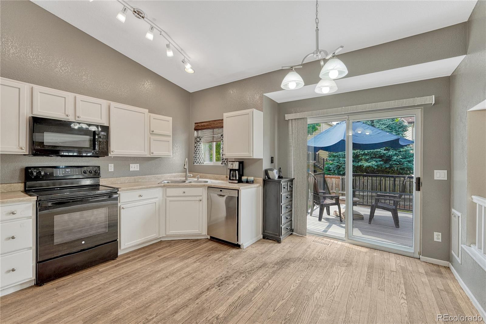 MLS Image #3 for 21789  farmingdale way,parker, Colorado