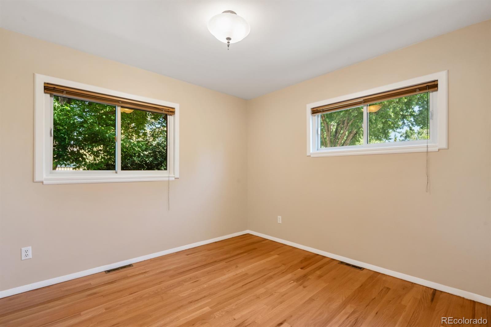 MLS Image #17 for 2698 s niagara street,denver, Colorado