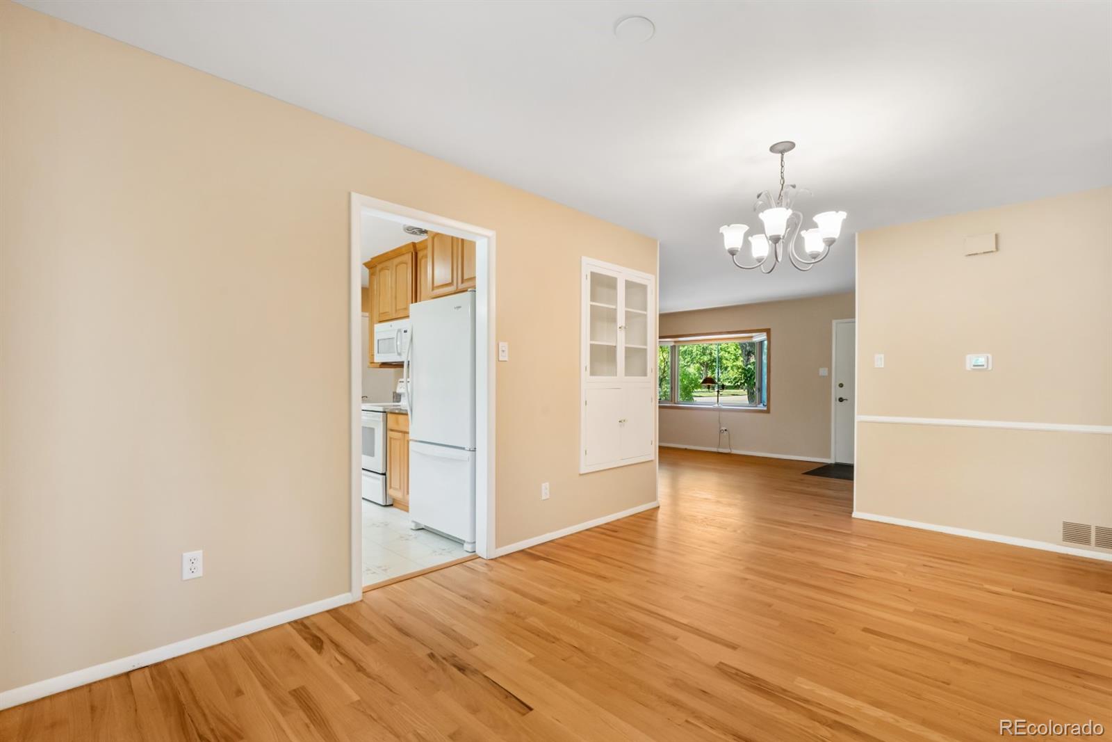 MLS Image #7 for 2698 s niagara street,denver, Colorado