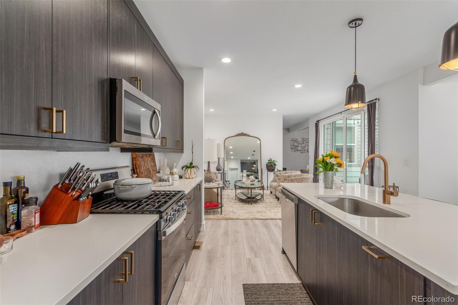 MLS Image #10 for 21451 e 60th avenue,aurora, Colorado
