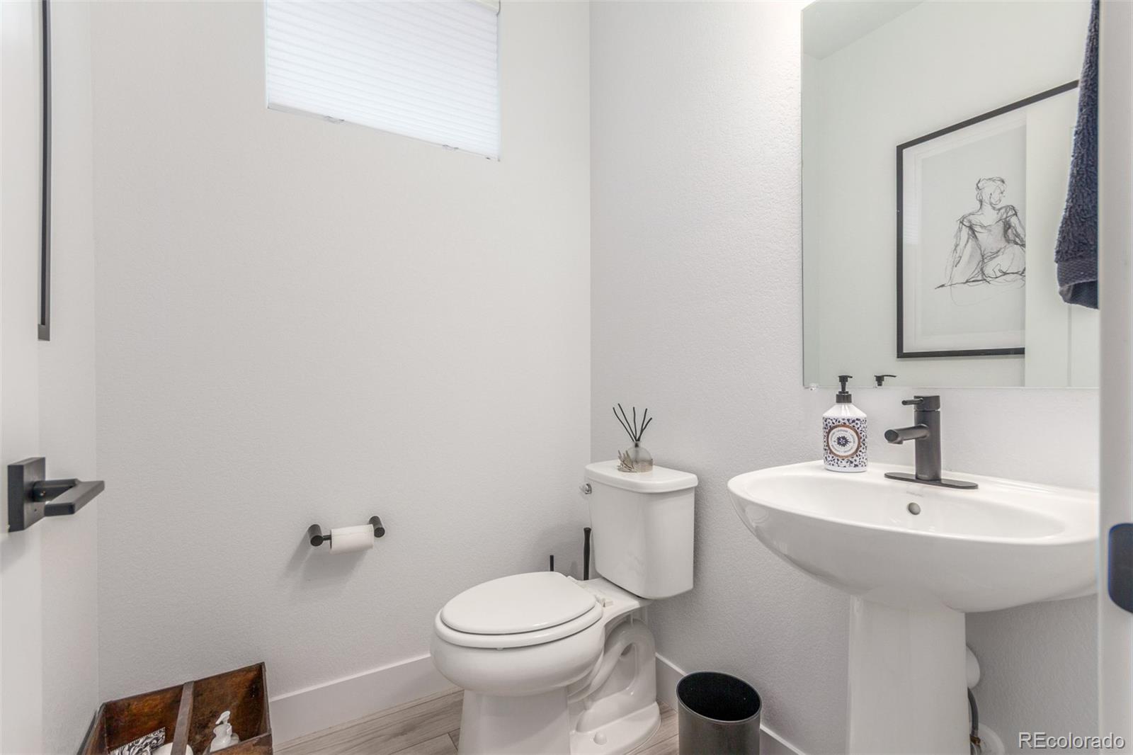 MLS Image #17 for 21451 e 60th avenue,aurora, Colorado