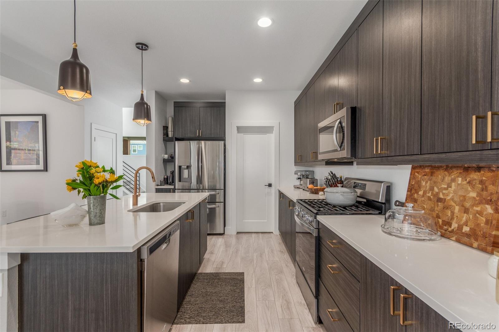 MLS Image #9 for 21451 e 60th avenue,aurora, Colorado
