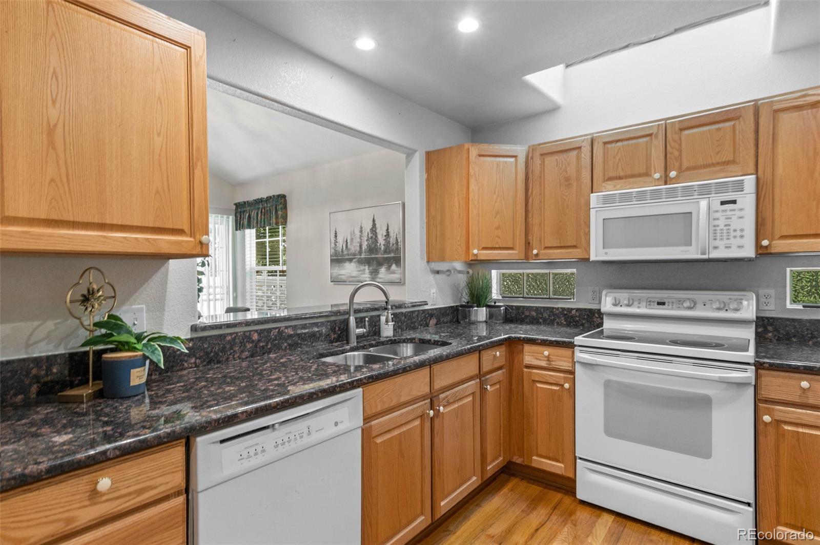 MLS Image #13 for 12502 e harvard circle,aurora, Colorado