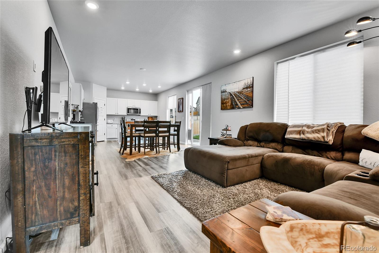 MLS Image #3 for 408  cameron street,johnstown, Colorado