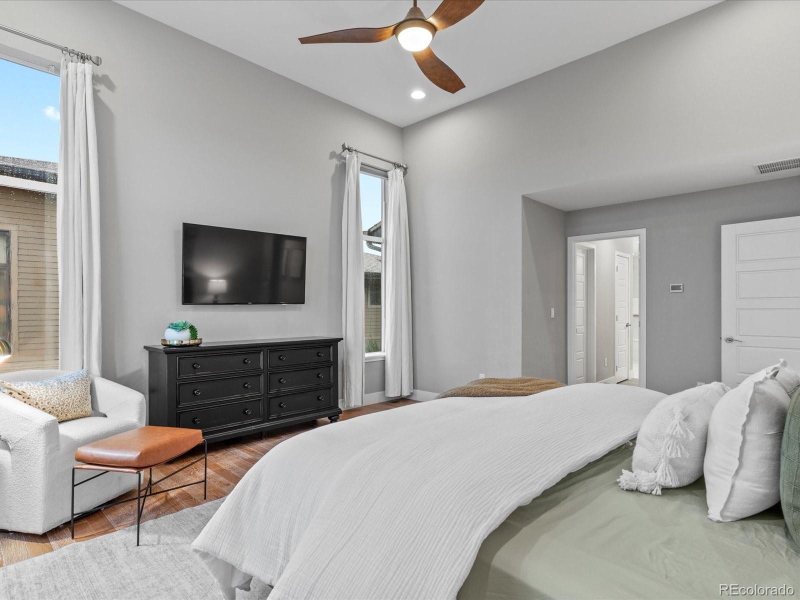 MLS Image #20 for 7945 e prairie meadow drive,denver, Colorado