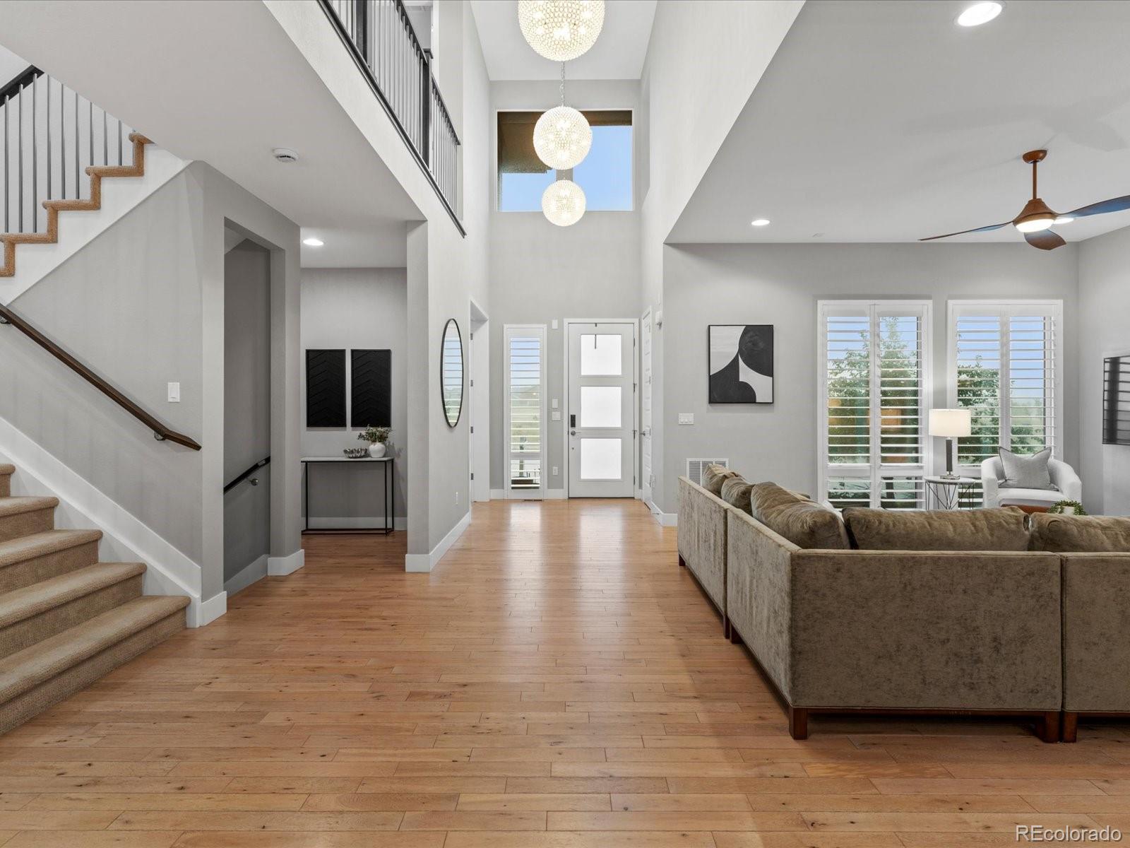 MLS Image #4 for 7945 e prairie meadow drive,denver, Colorado